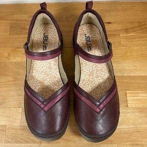 JBU Women's Burgundy Mary Jane Flats
